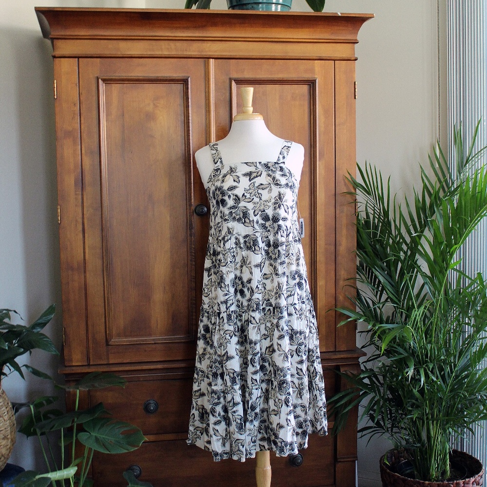 NWT Old Navy Tiered Sun Dress Size S